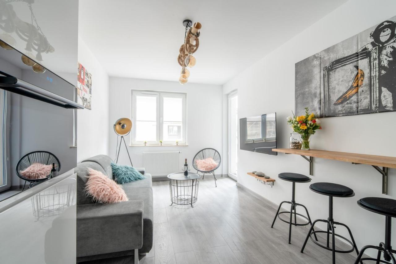 Unique Apt Eve - Free Garage 克拉科夫 外观 照片
